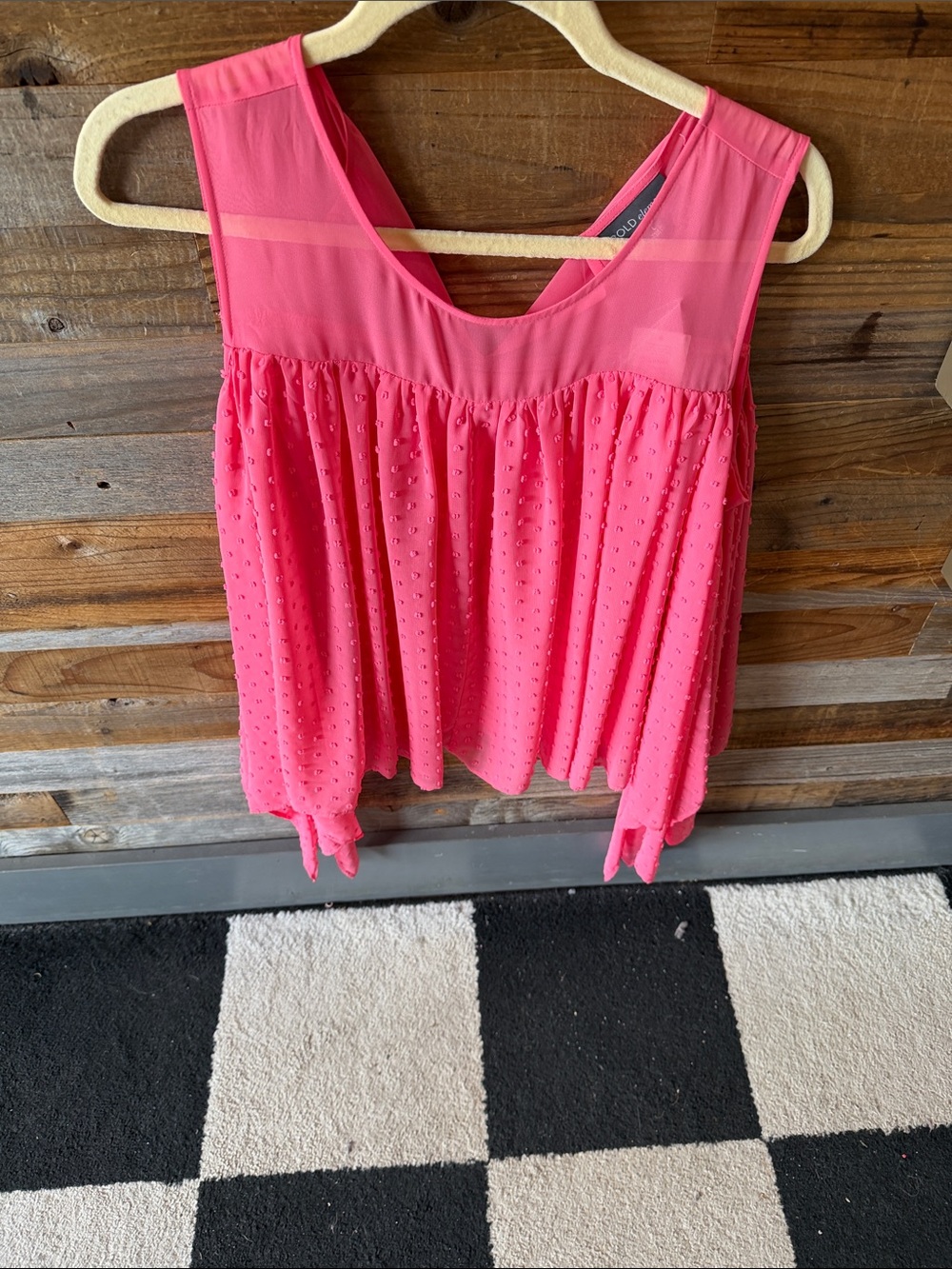 BOLD elements Hot Pink cold shoulder